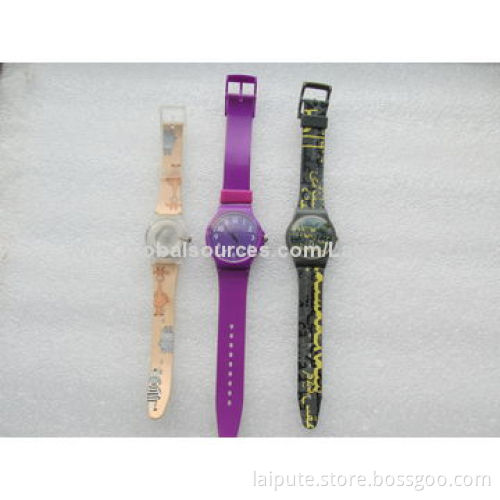 Plastic Wristwatch with Fashionable Design, OEM/ODM Orders Welcomed